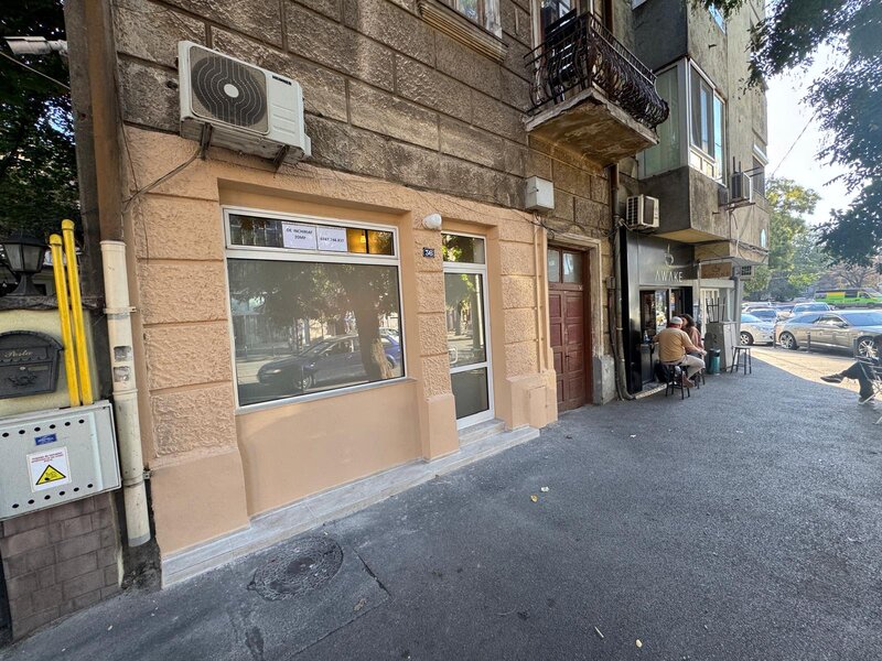 Foisorul de Foc, spatiu comercial de inchiriat.